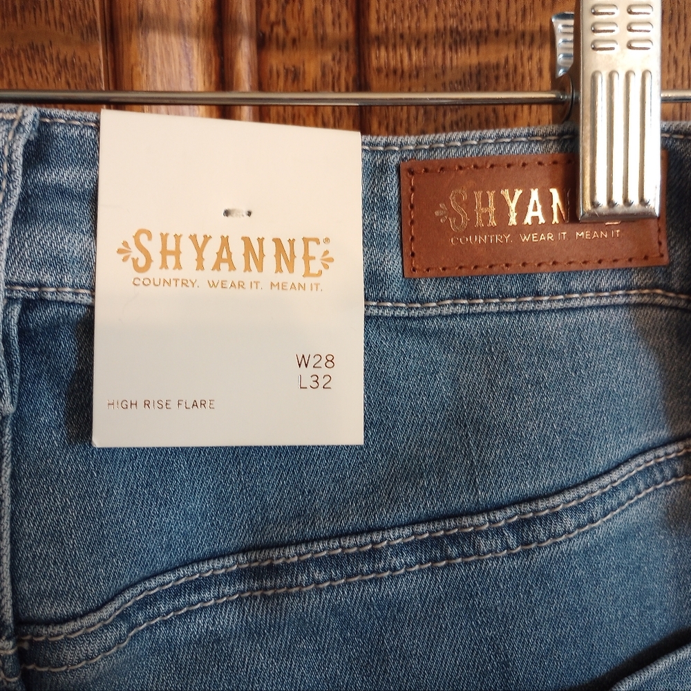 Shyanne NWT Jeans, Size 28x32 - Picture 8 of 10